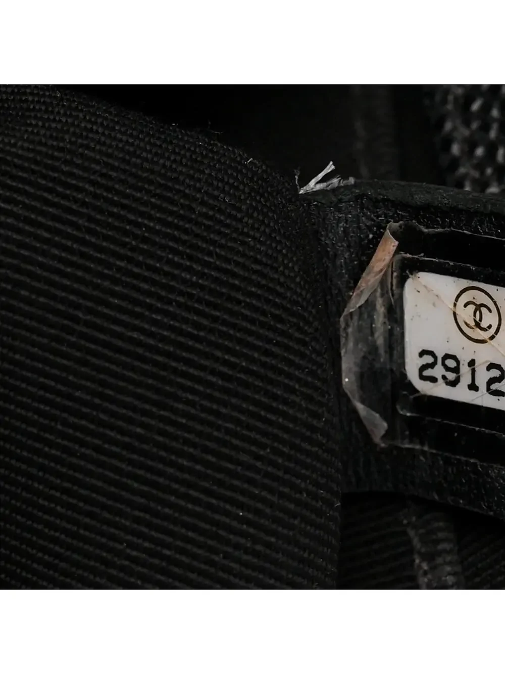 Chanel Caviar Quilted Medium Boy Flap #323654C35B